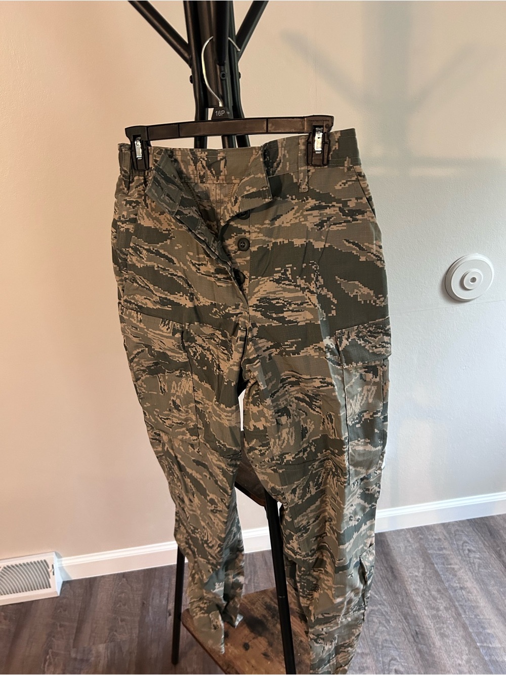 Women’s propper camo pants